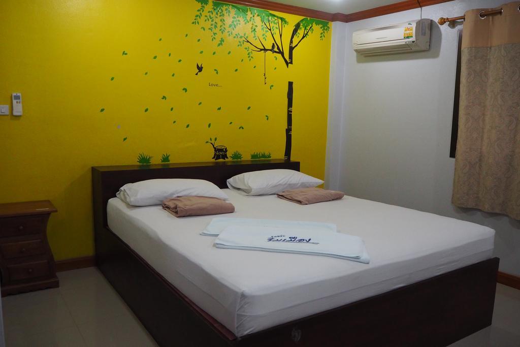 Rimmueng Resort Phanom Sarakham Екстериор снимка